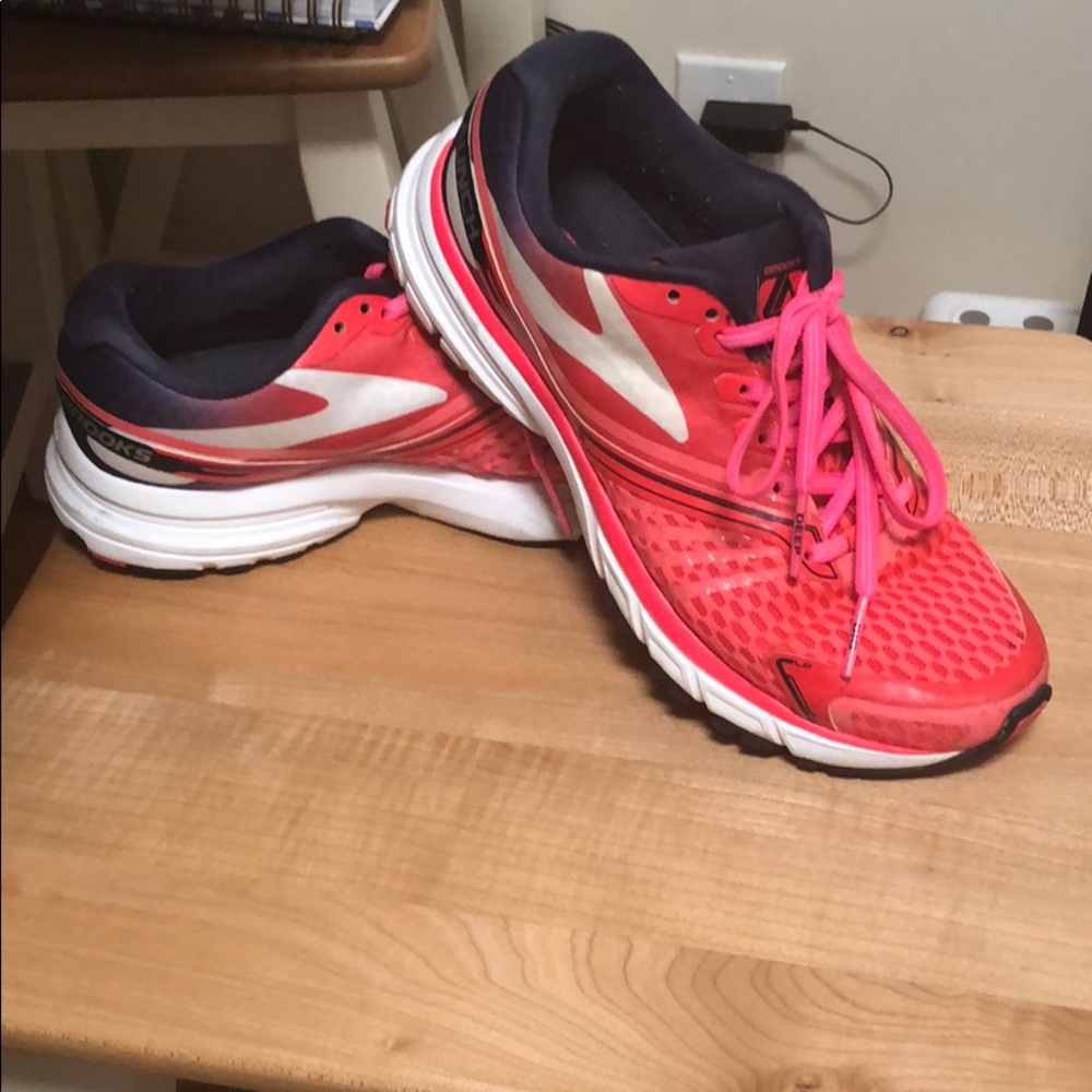 Brooks Launch size 6.5
